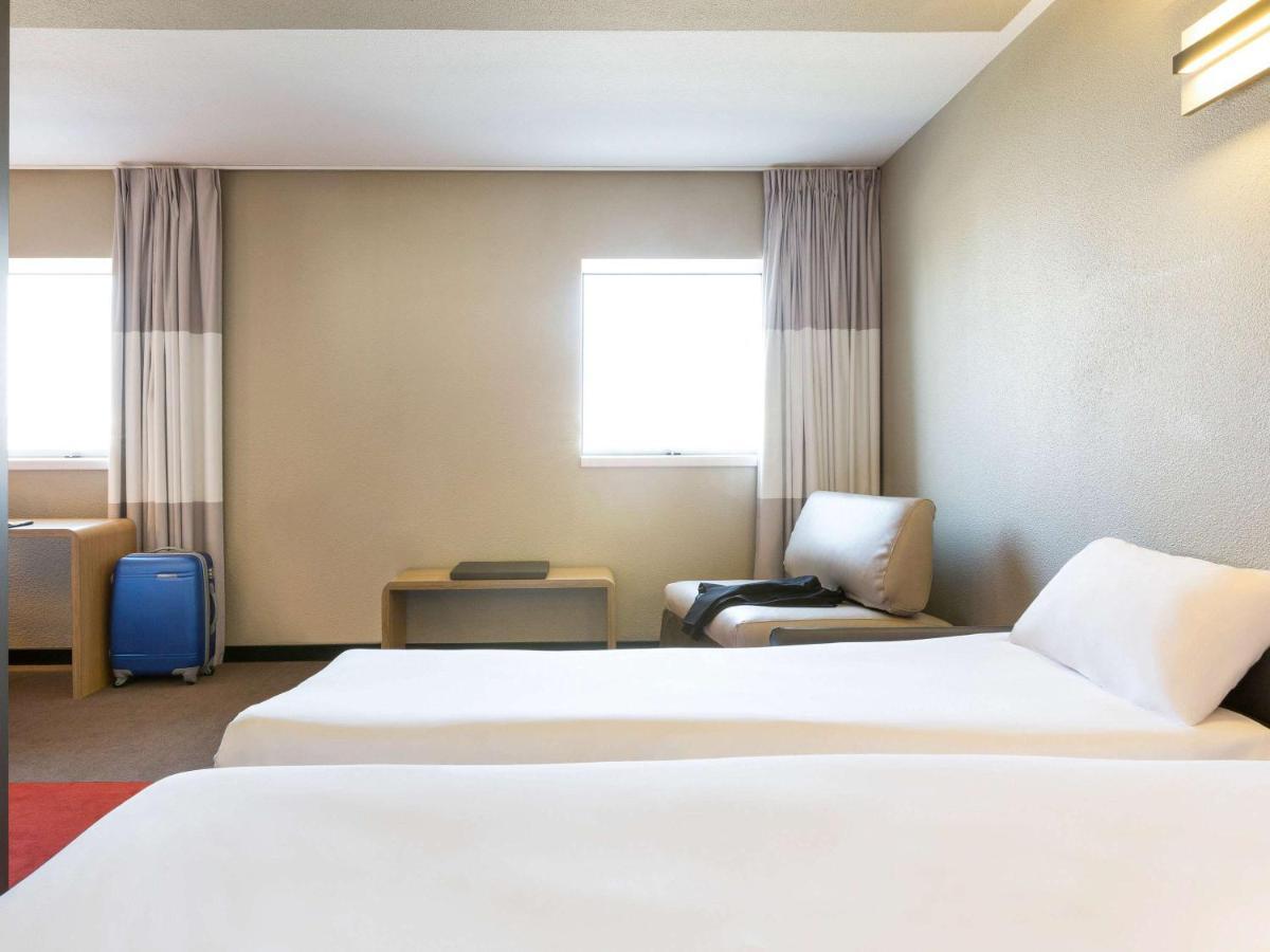 Hotel Ibis Rennes Centre Gare Sud Esterno foto