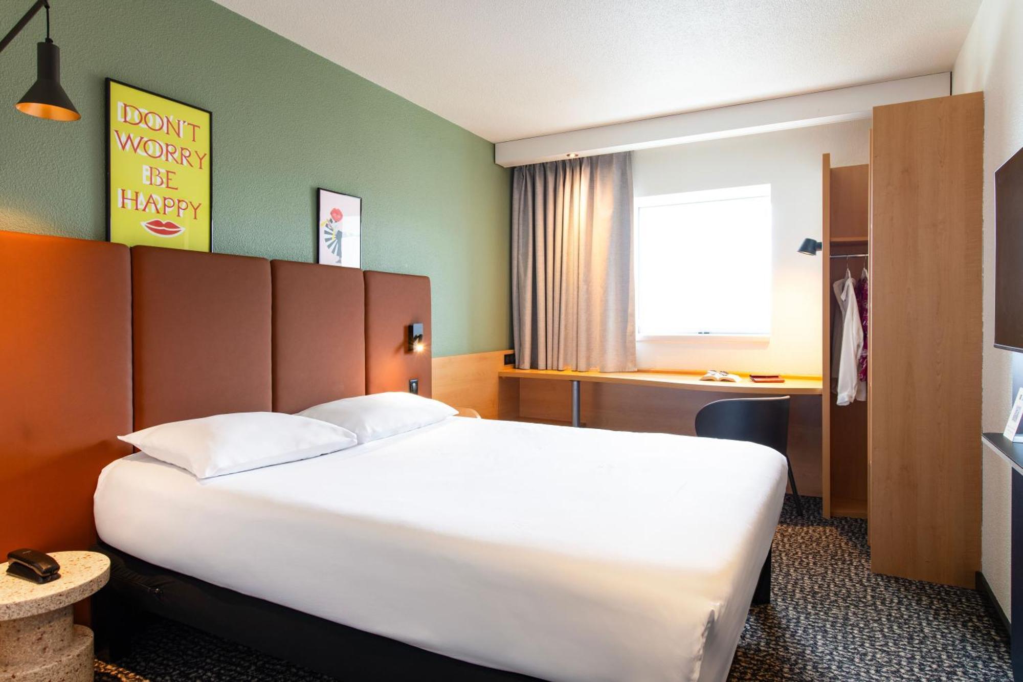 Hotel Ibis Rennes Centre Gare Sud Esterno foto