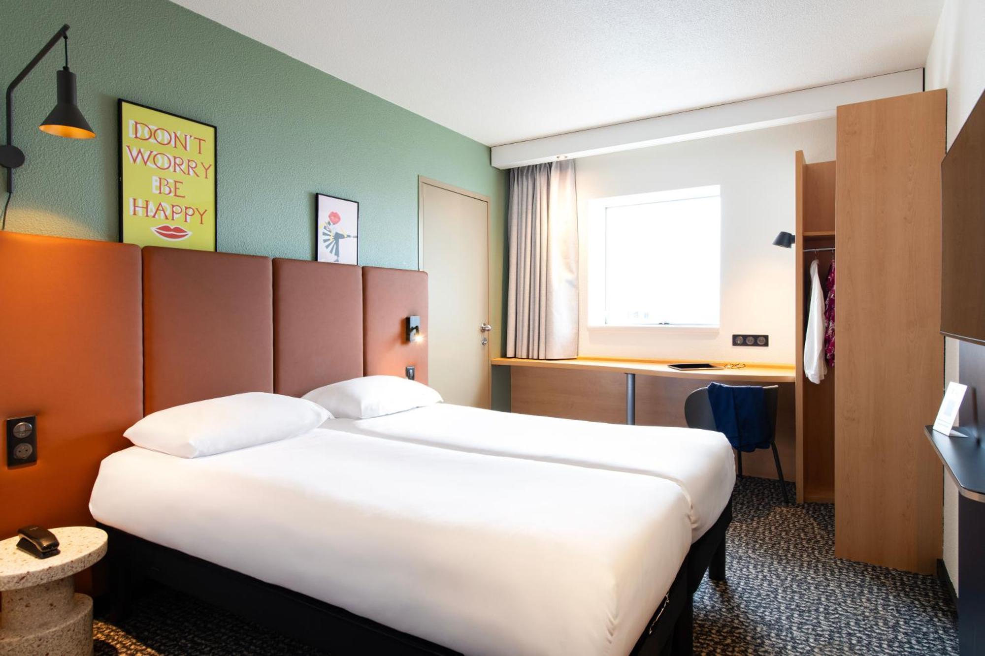 Hotel Ibis Rennes Centre Gare Sud Esterno foto