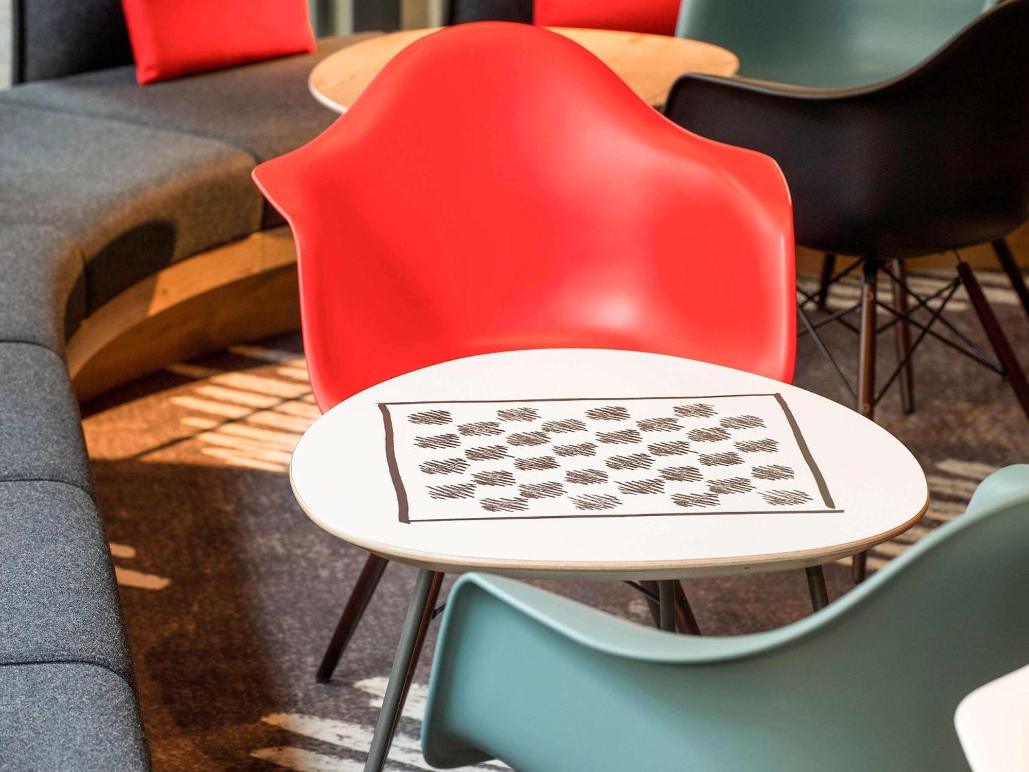 Hotel Ibis Rennes Centre Gare Sud Esterno foto